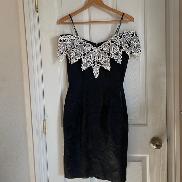 vintage scott mcclintock black brocade white lace off the shoulder dress - Picture 3 of 13